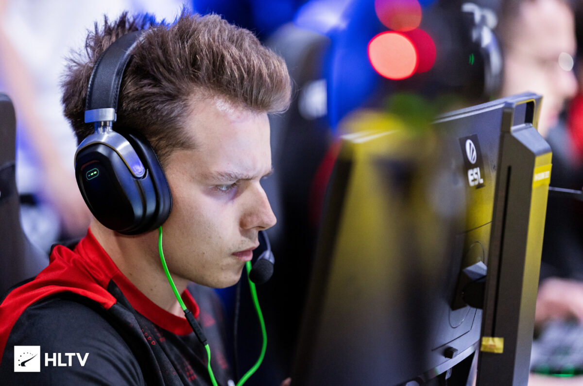 Ставка дня MOUZ против Astralis в рамках IEM Cologne 2023 ProCyber me