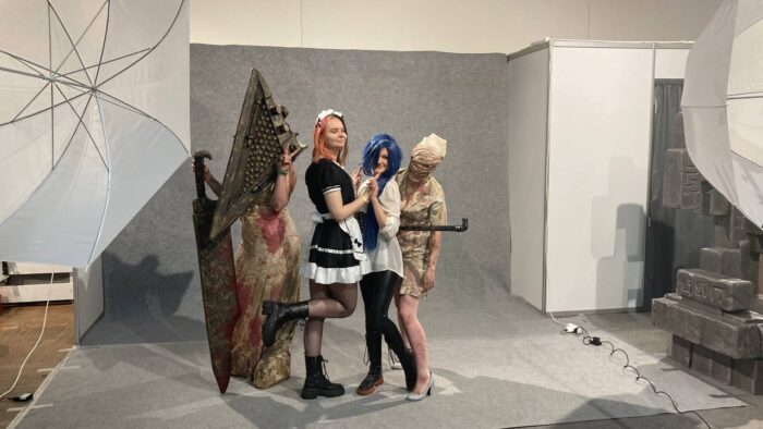 ФОТООТЧЕТ: как проходила выставка-конвент “Темная материя”