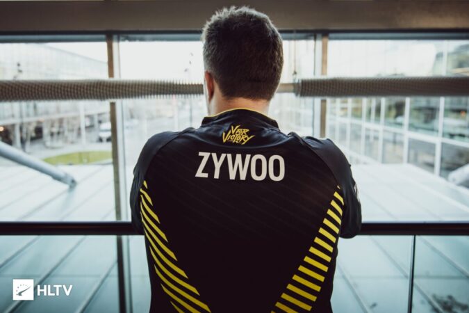 ZywOo продлил контракт с Team Vitality до 2026 года