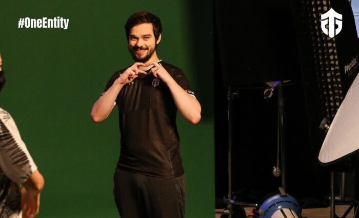 Entity внесла изменения в состав по Dota 2