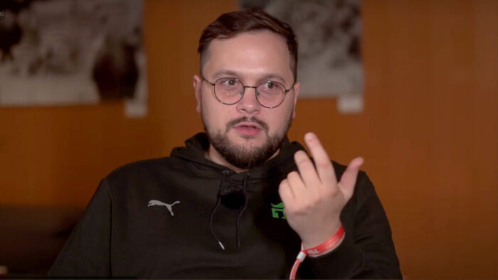 Инсайдер: тренер 1WIN мог перейти в Virtus.pro