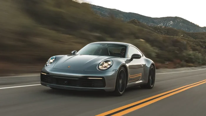 Porsche планирует выпустить гибридную версию своей легендарной модели 911