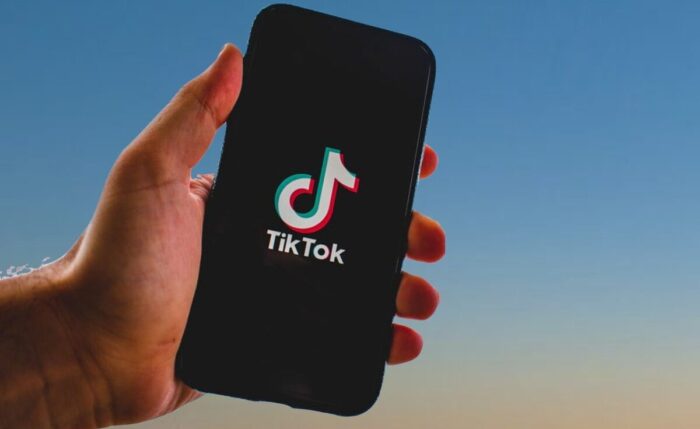 TikTok экспериментирует с добавлением 60-минутных видео