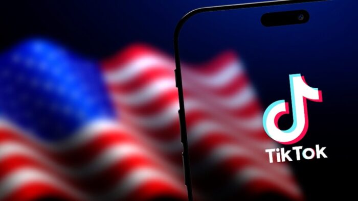 Сенат США принял законопроект о запрете TikTok: что это значит для компании и пользователей