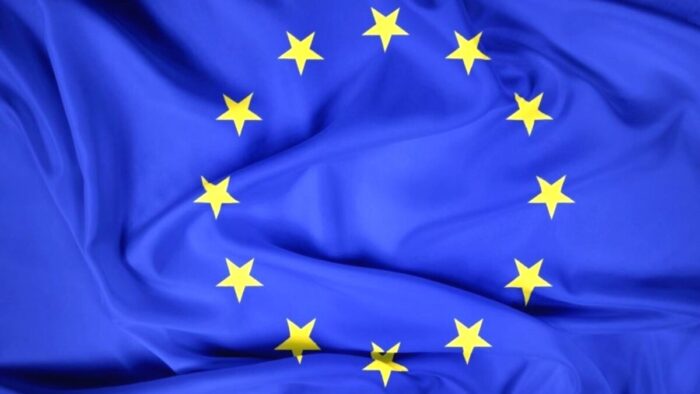 ЕС обсуждает законопроект о тотальной проверке переписок в мессенджерах