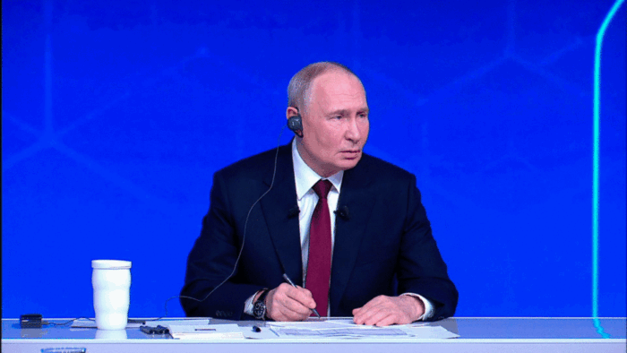 Путин прокомментировал запуск мессенджера MAX